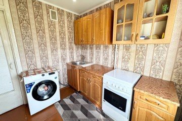 Фото №2: 1-комнатная квартира 28 м² - Нижнекамск, мкр. 7-й, пр-кт Химиков, 72А