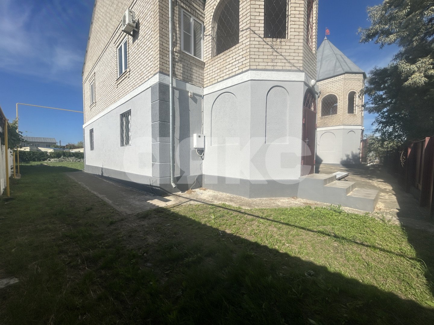 Фото №2: Дом 540 м² + 14.7 сот. - Голубицкая, ул. Советская, 2Б