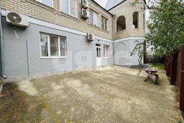 Фото №3: Дом 540 м² - Голубицкая, ул. Советская, 2Б