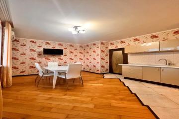 Фото №1: 3-комнатная квартира 112 м² - Краснодар, мкр. Завод Радиоизмерительных Приборов, 