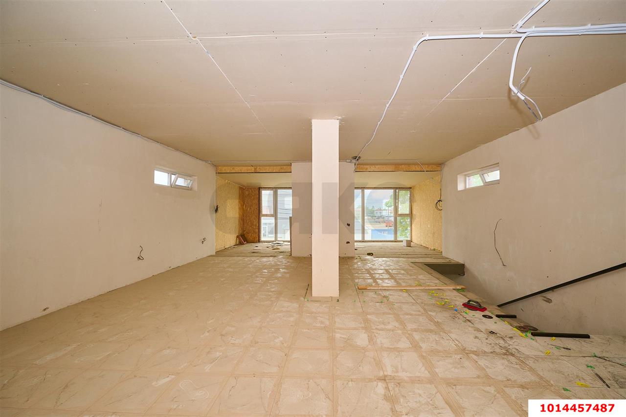 Фото №19: Дом 300 м² + 10 сот. - Российский, мкр. Прикубанский внутригородской округ, ул. имени В.М. Комарова, 90