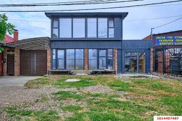 Фото №1: Дом 300 м² - Российский, мкр. Прикубанский внутригородской округ, ул. имени В.М. Комарова, 90