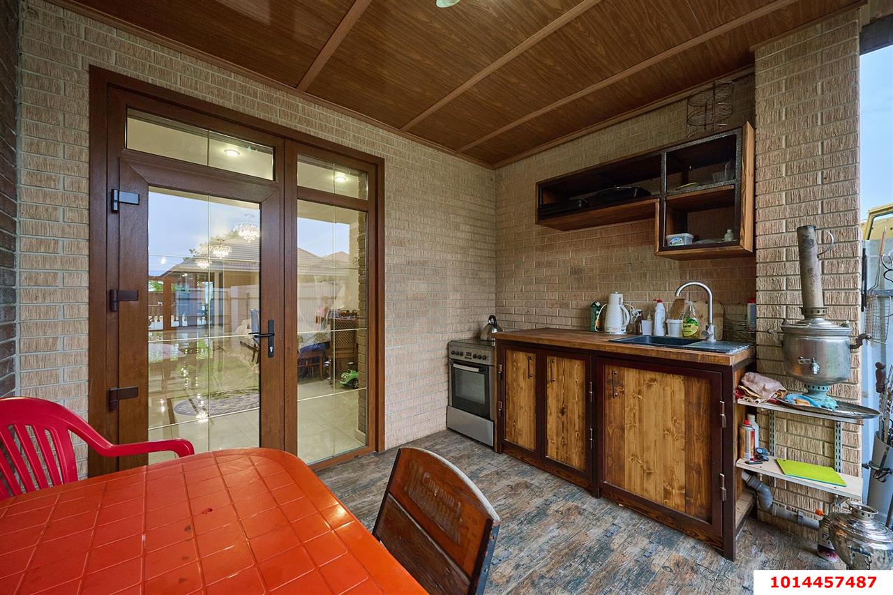 Фото №16: Дом 300 м² + 10 сот. - Российский, мкр. Прикубанский внутригородской округ, ул. имени В.М. Комарова, 90