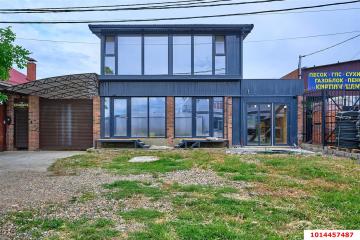 Фото №1: Дом 300 м² - Российский, мкр. Прикубанский внутригородской округ, ул. имени В.М. Комарова, 90