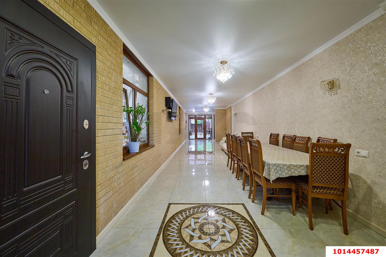 Фото №12: Дом 300 м² + 10 сот. - Российский, Прикубанский внутригородской округ, ул. имени В.М. Комарова, 90