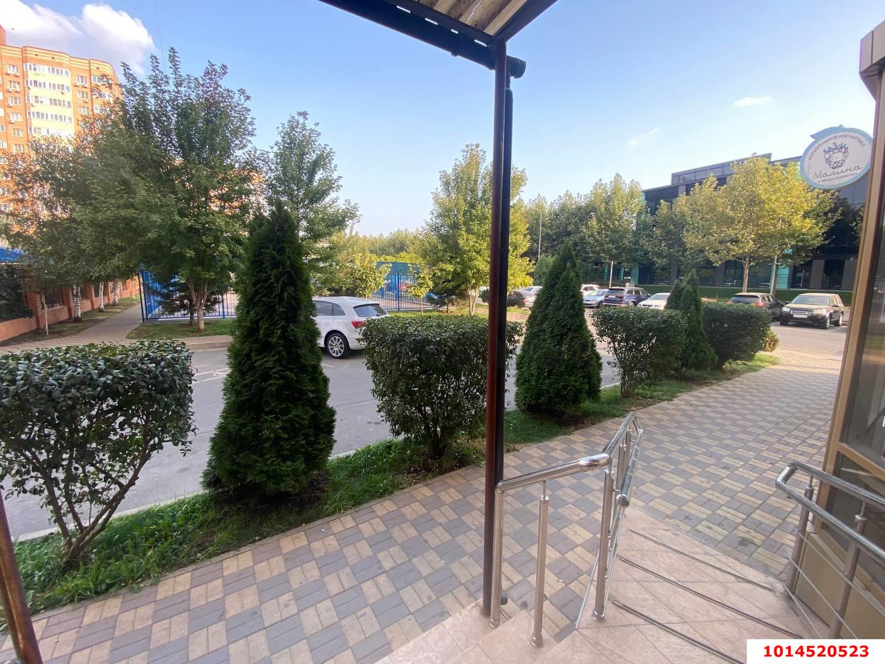 Фото №9: Торговое помещение 46 м² - Краснодар, жилой комплекс Севастопольский, ул. имени Жлобы, 141