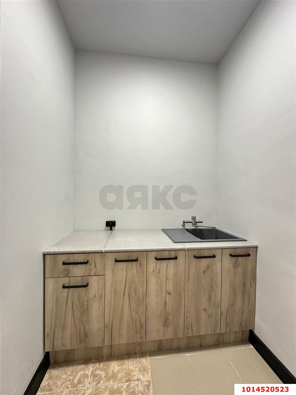 Фото №8: Торговое помещение 46 м² - Краснодар, жилой комплекс Севастопольский, ул. имени Жлобы, 141