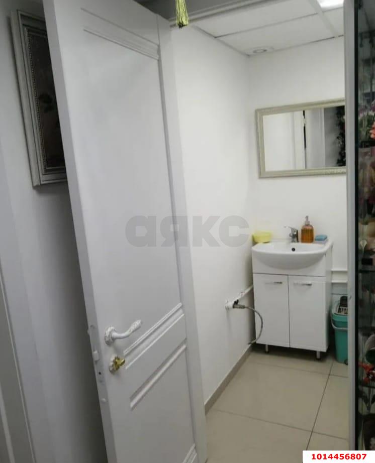 Фото №7: Торговое помещение 40 м² - Краснодар, Восточно-Кругликовский, ул. Героя Владислава Посадского, 42