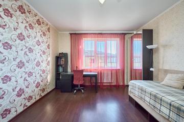 Фото №1: 2-комнатная квартира 58 м² - Ленина, мкр. Карасунский внутригородской округ, ул. Краснодарская, 1