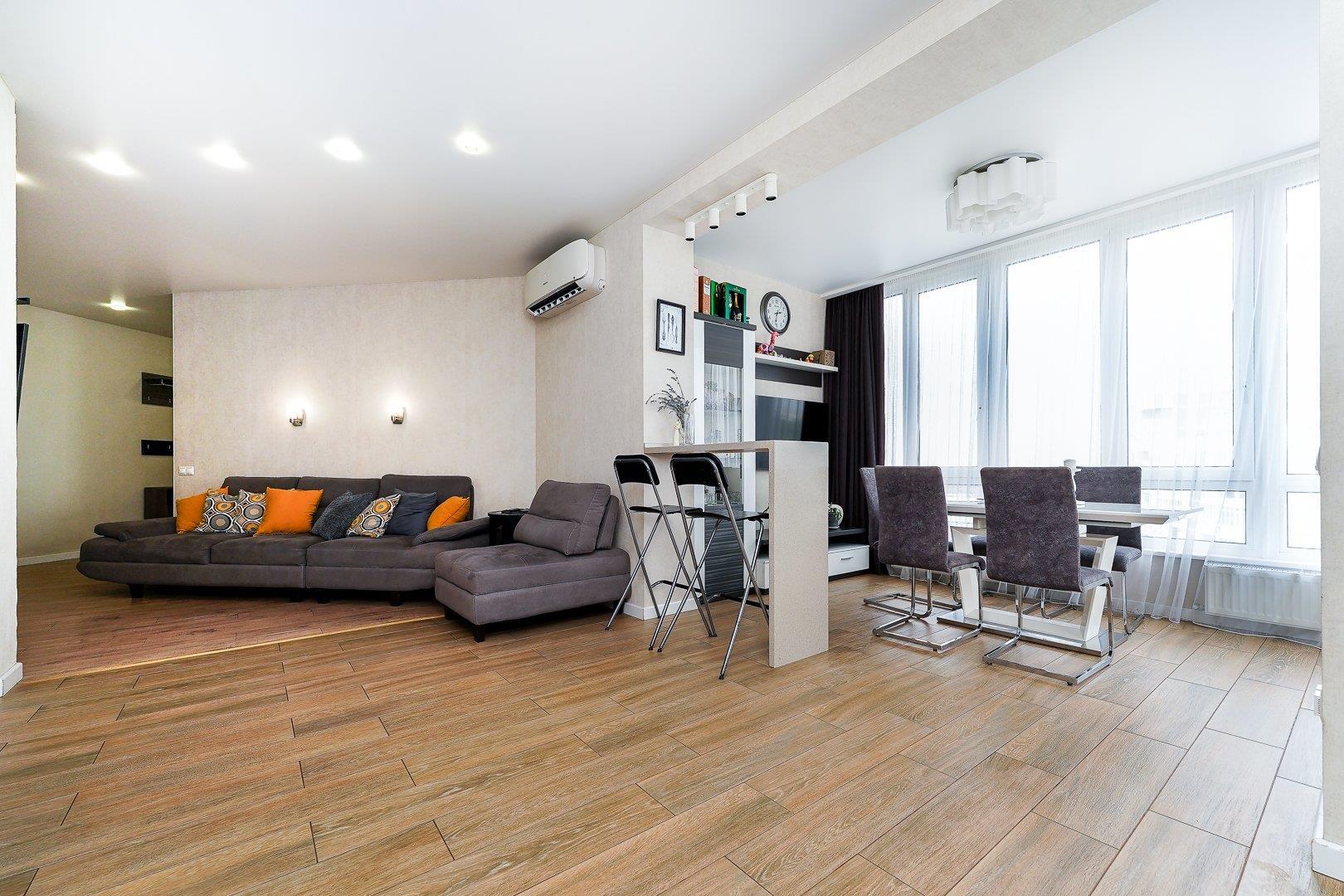 Фото №3: 3-комнатная квартира 125 м² - Краснодар, Западный внутригородской округ, жилой комплекс Новый Город, мкр. Юбилейный, б-р Клары Лучко, 14к1