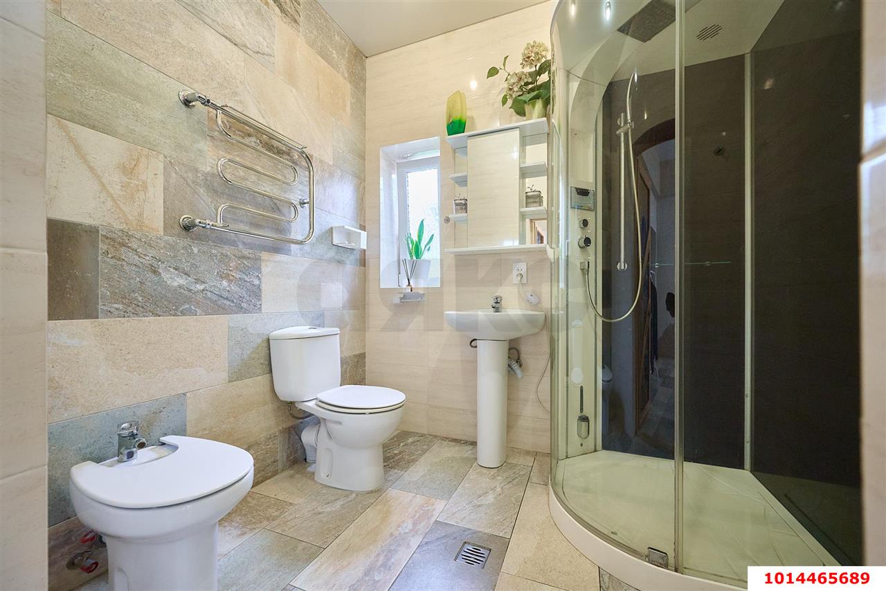 Фото №9: Дом 268 м² + 6 сот. - Динская, ул. Красная, 148/2