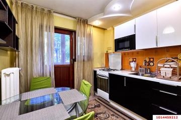 Фото №1: 2-комнатная квартира 56 м² - Краснодар, мкр. имени Маршала Жукова, ул. Александра Покрышкина, 18