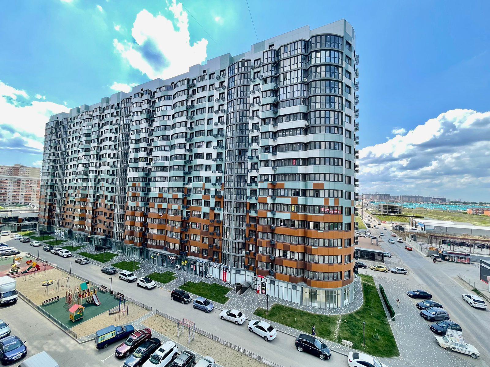 Фото №1: 2-комнатная квартира 54 м² - Краснодар, Прикубанский внутригородской округ, Россинского, мкр. жилой комплекс Россинский Парк, ул. Командорская, 15