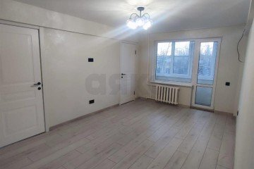 Фото №1: 3-комнатная квартира 51 м² - Краснодар, мкр. Хлопчато-бумажный Комбинат, ул. Уральская, 17