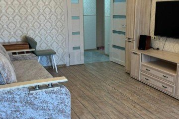 Фото №1: 4-комнатная квартира 75 м² - Краснодар, мкр. Гидростроителей, ул. имени Игнатова, 55