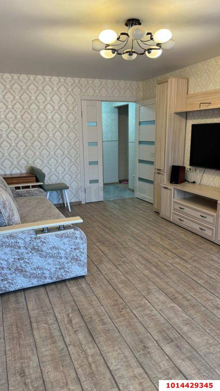 Фото №1: 4-комнатная квартира 75 м² - Краснодар, Гидростроителей, ул. имени Игнатова, 55