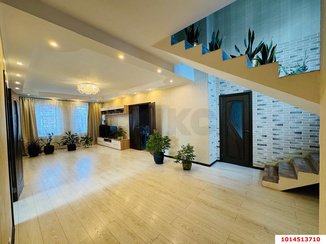 Фото №2: Дом 173 м² + 7.8 сот. - Старокорсунская, мкр. Карасунский внутригородской округ, ул. Шевченко, 33/1