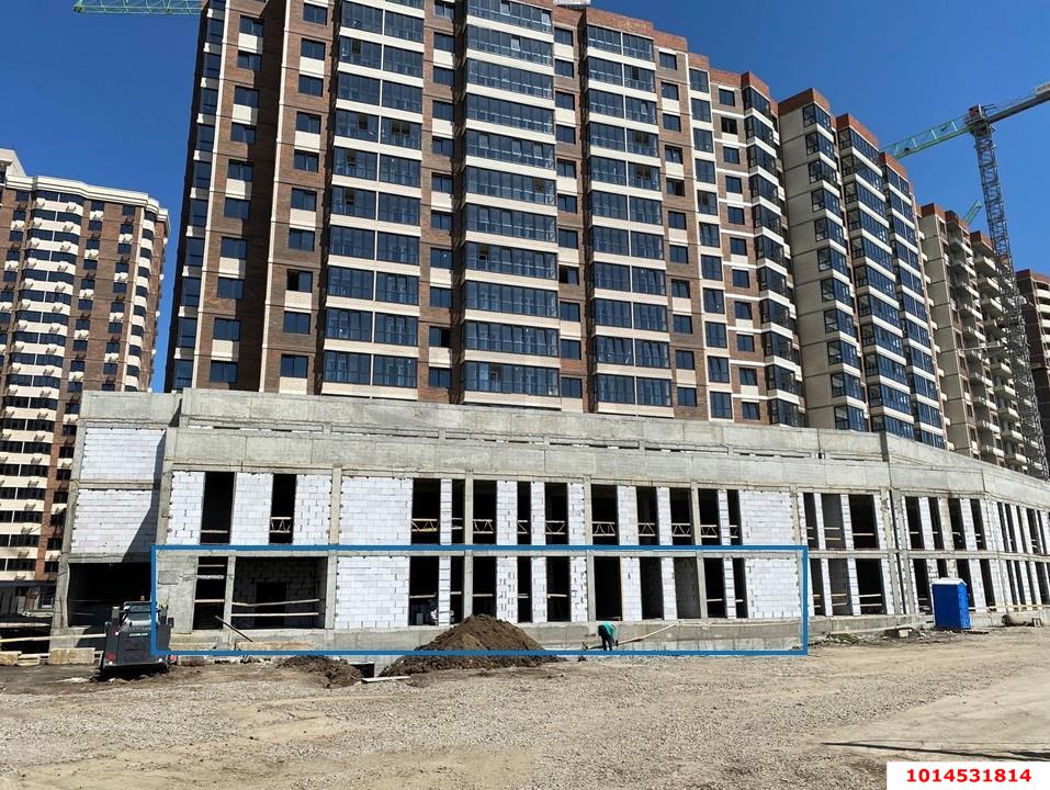 Фото №2: Торговое помещение 618 м² - Краснодар, жилой комплекс Лучший, ул. Ростовское шоссе, 30/7