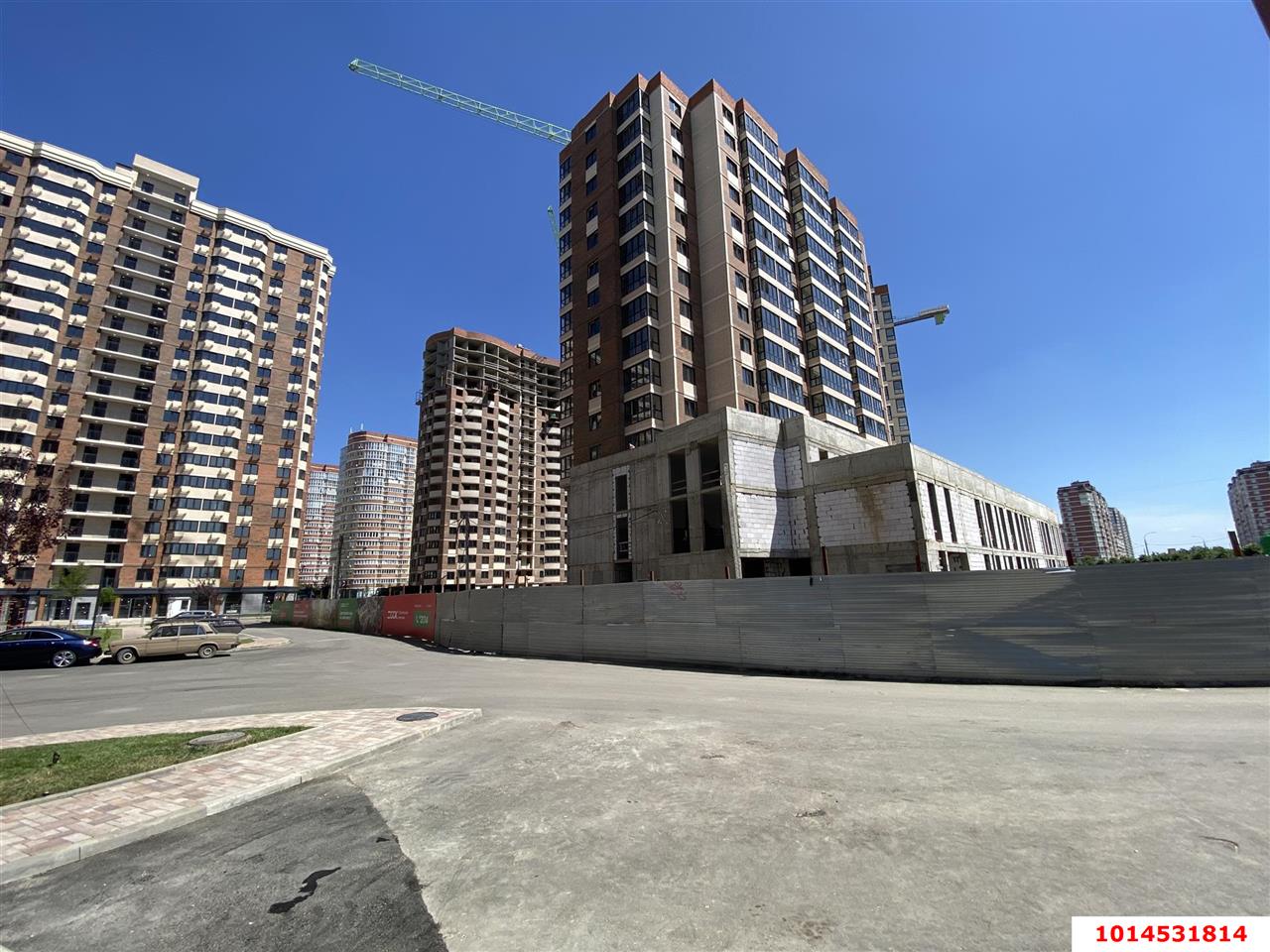 Фото №11: Торговое помещение 618 м² - Краснодар, жилой комплекс Лучший, ул. Ростовское шоссе, 30/7