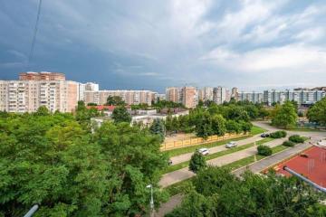 Фото №2: 3-комнатная квартира 64 м² - Краснодар, мкр. Юбилейный, ул. 70-летия Октября, 18