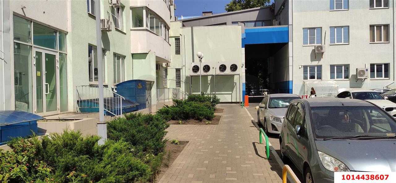 Фото №2: Коммерция 81 м² - Краснодар, Комсомольский, жилой комплекс Форт Карасун, мкр. Карасунский внутригородской округ, ул. Сормовская, 208/1