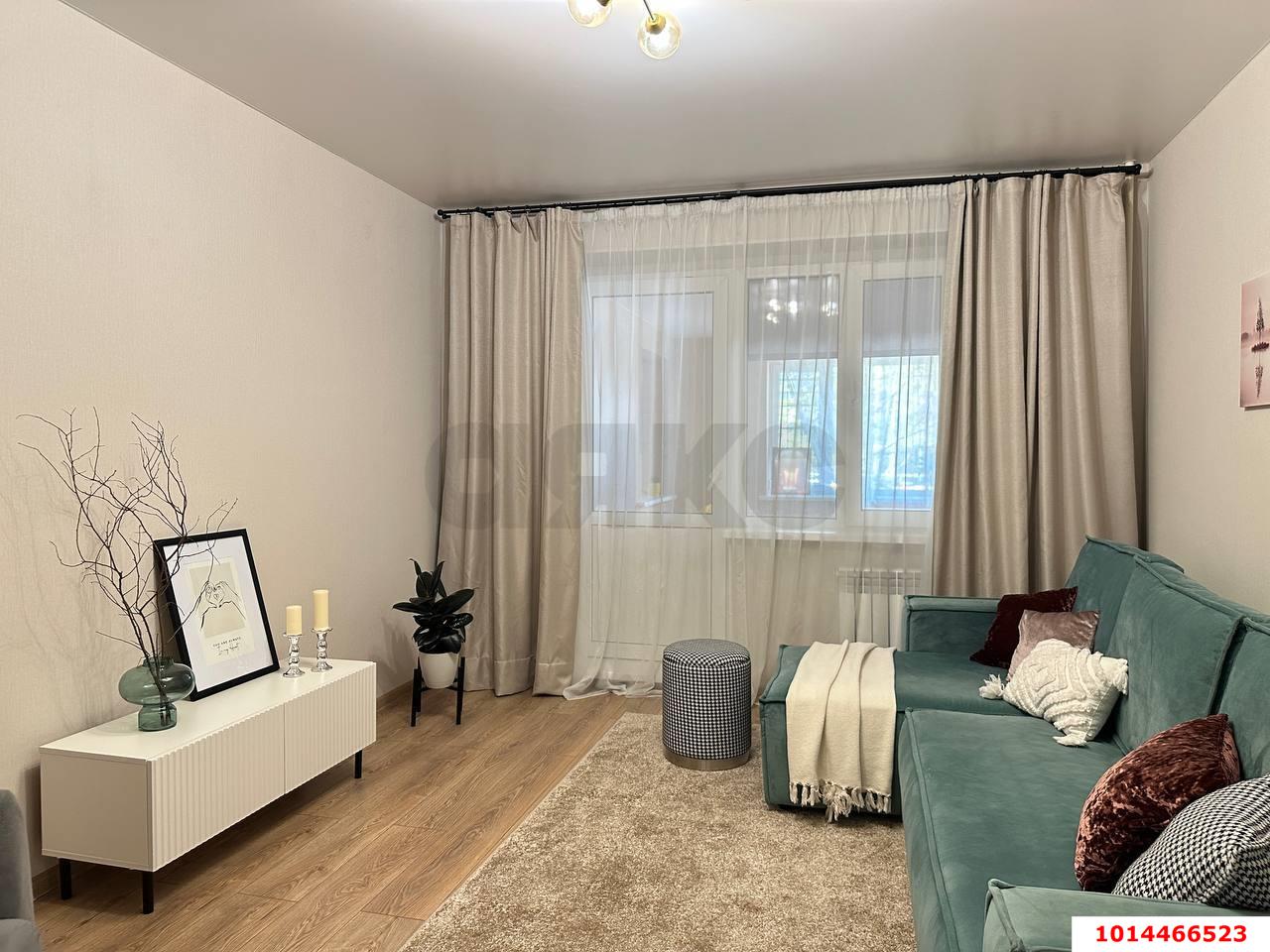 Фото №1: 4-комнатная квартира 109 м² - Краснодар, Краевая Клиническая Больница, ул. Черкасская, 49