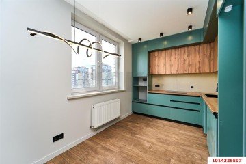 Фото №1: 2-комнатная квартира 66 м² - Краснодар, мкр. Центральный, ул. Фабричная, 4