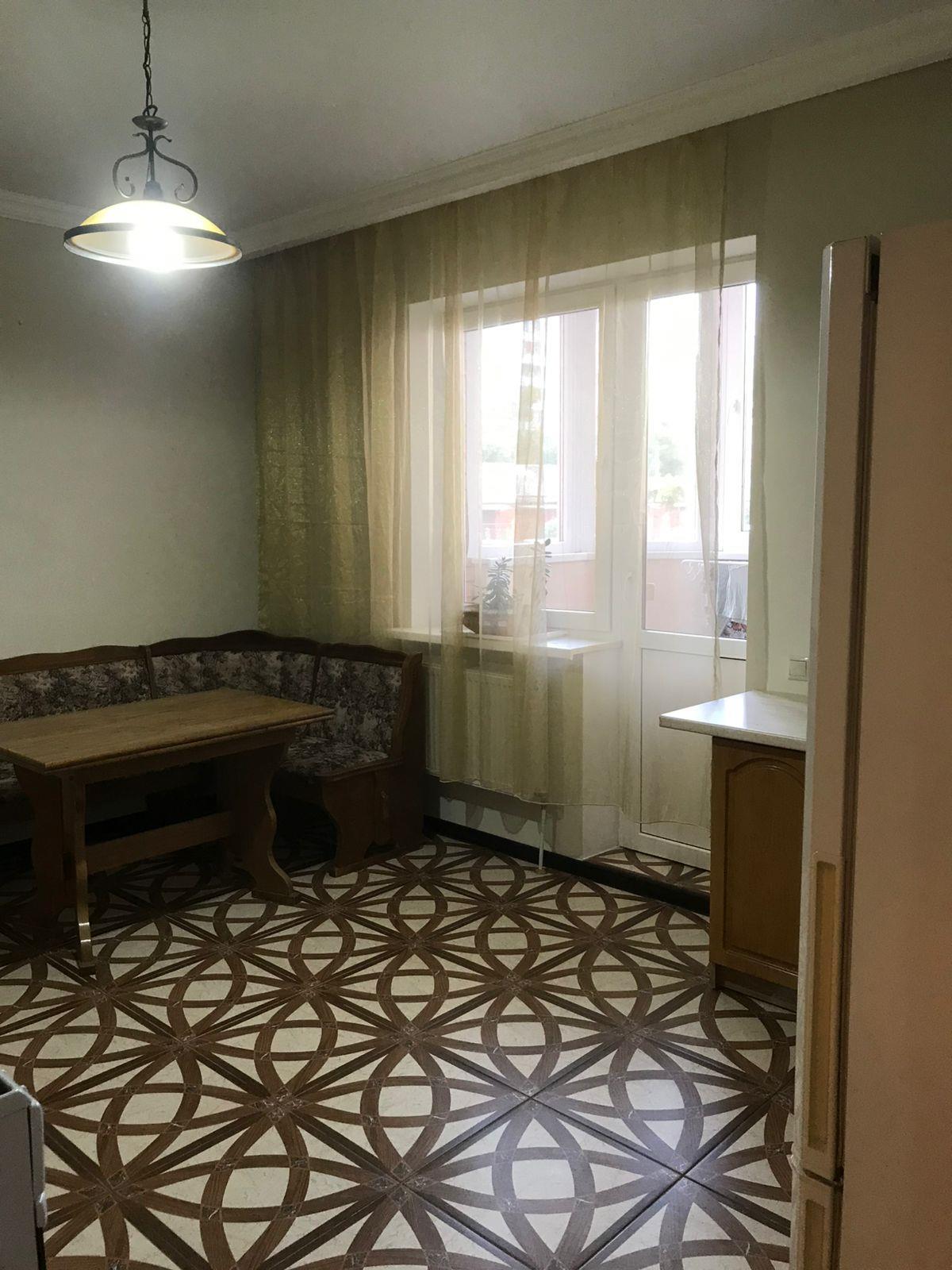 Фото №4: 2-комнатная квартира 85 м² - Краснодар, Западный внутригородской округ, мкр. Юбилейный, пр-кт Чекистов, 26/3