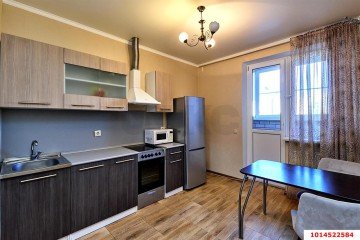 Фото №1: 1-комнатная квартира 42 м² - Краснодар, мкр. Юбилейный, б-р Клары Лучко, 4