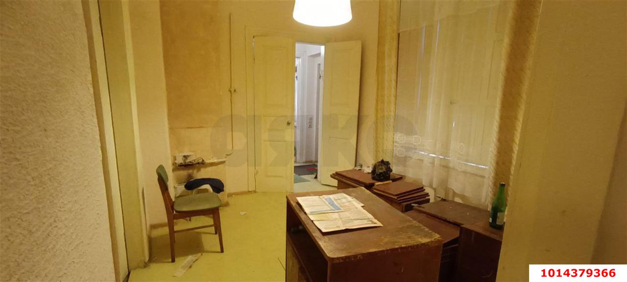 Фото №5: 4-комнатная квартира 56 м² - Краснодар, Западный внутригородской округ, ул. Красная, 65