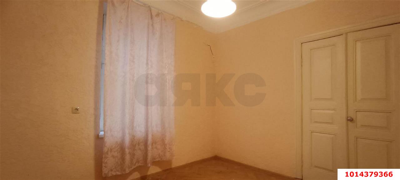 Фото №3: 4-комнатная квартира 56 м² - Краснодар, Западный внутригородской округ, ул. Красная, 65