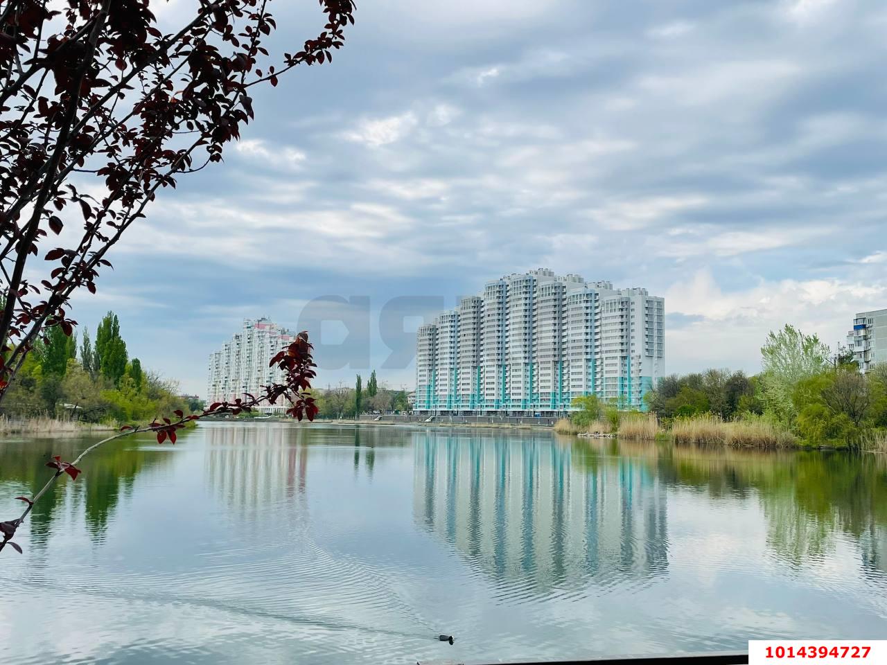 Фото №1: 3-комнатная квартира 88 м² - Краснодар, жилой комплекс Дом у Озера, ул. Селезнёва, 104/1