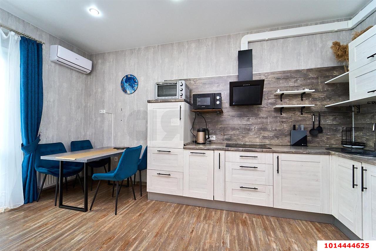 Фото №1: 1-комнатная квартира 51 м² - Краснодар, Черёмушки, ул. Вишняковой, 1/23к2