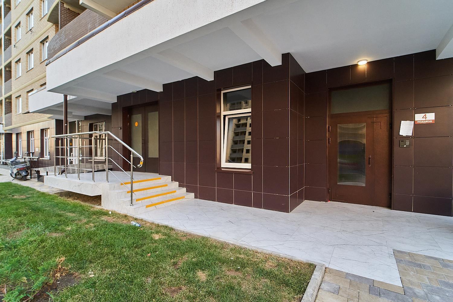 Фото №12: 1-комнатная квартира 40 м² - Краснодар, ЖК Лучший, Прикубанский внутригородской округ, жилой комплекс Лучший, имени Петра Метальникова, мкр. Завод Радиоизмерительных Приборов, ул. Петра Метальникова, 36