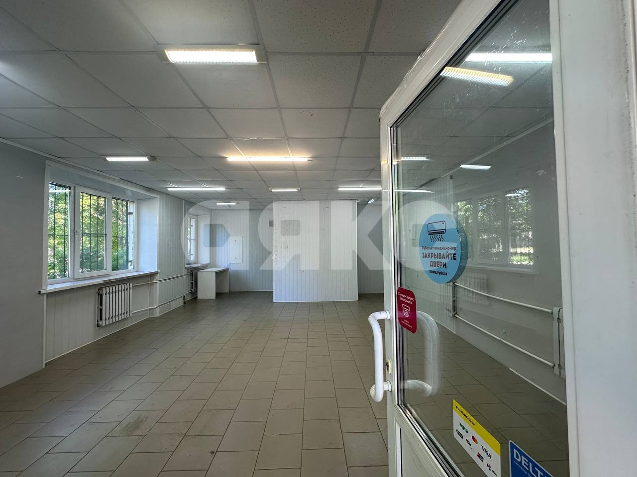 Фото №2: Коммерция 42 м² - Бородинский, ул. Советская, 2