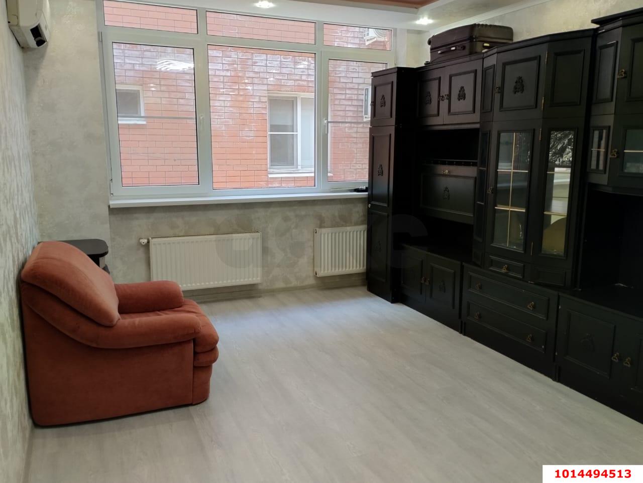 Фото №1: 2-комнатная квартира 55 м² - Краснодар, Центральный внутригородской округ, мкр. Дубинка, пер. Угольный, 11