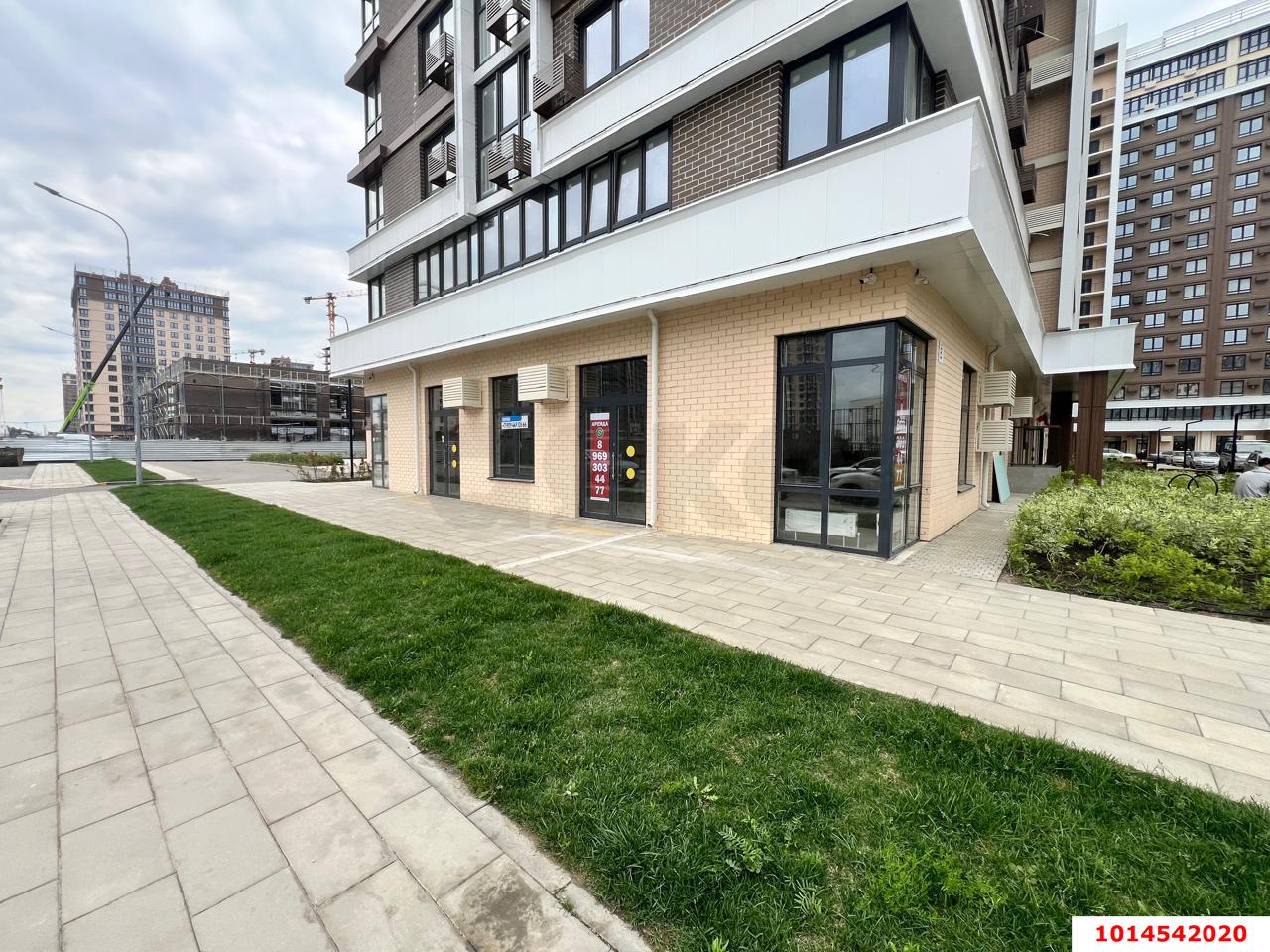 Фото №6: Торговое помещение 32 м² - Краснодар, Догма Парк, ул. Марины Цветаевой, 2к2