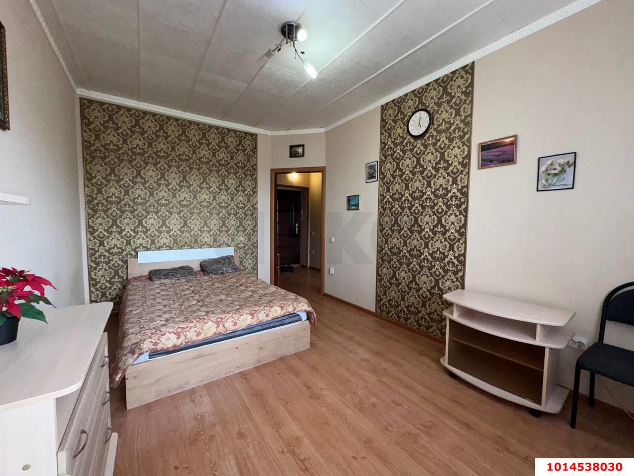 Фото №1: 1-комнатная квартира 37 м² - Российский, Прикубанский внутригородской округ, ул. Ратной Славы, 33/1