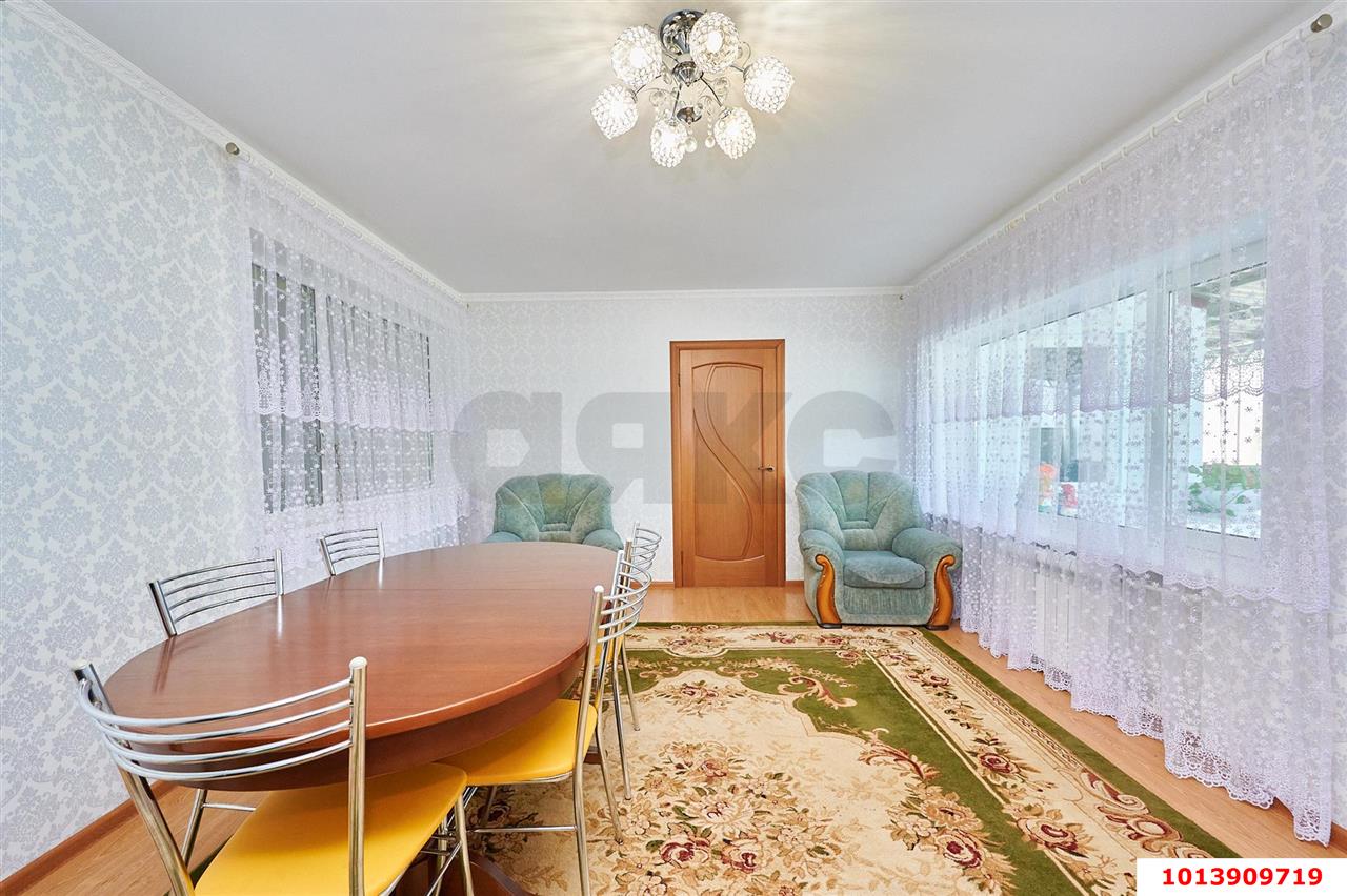 Фото №1: 3-комнатная квартира 80 м² - Берёзовый, Лекраспром, ул. Археолога Веселовского, 25Б