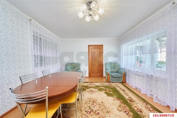Фото №1: 3-комнатная квартира 80 м² - Берёзовый, п. Лекраспром, ул. Археолога Веселовского, 25Б