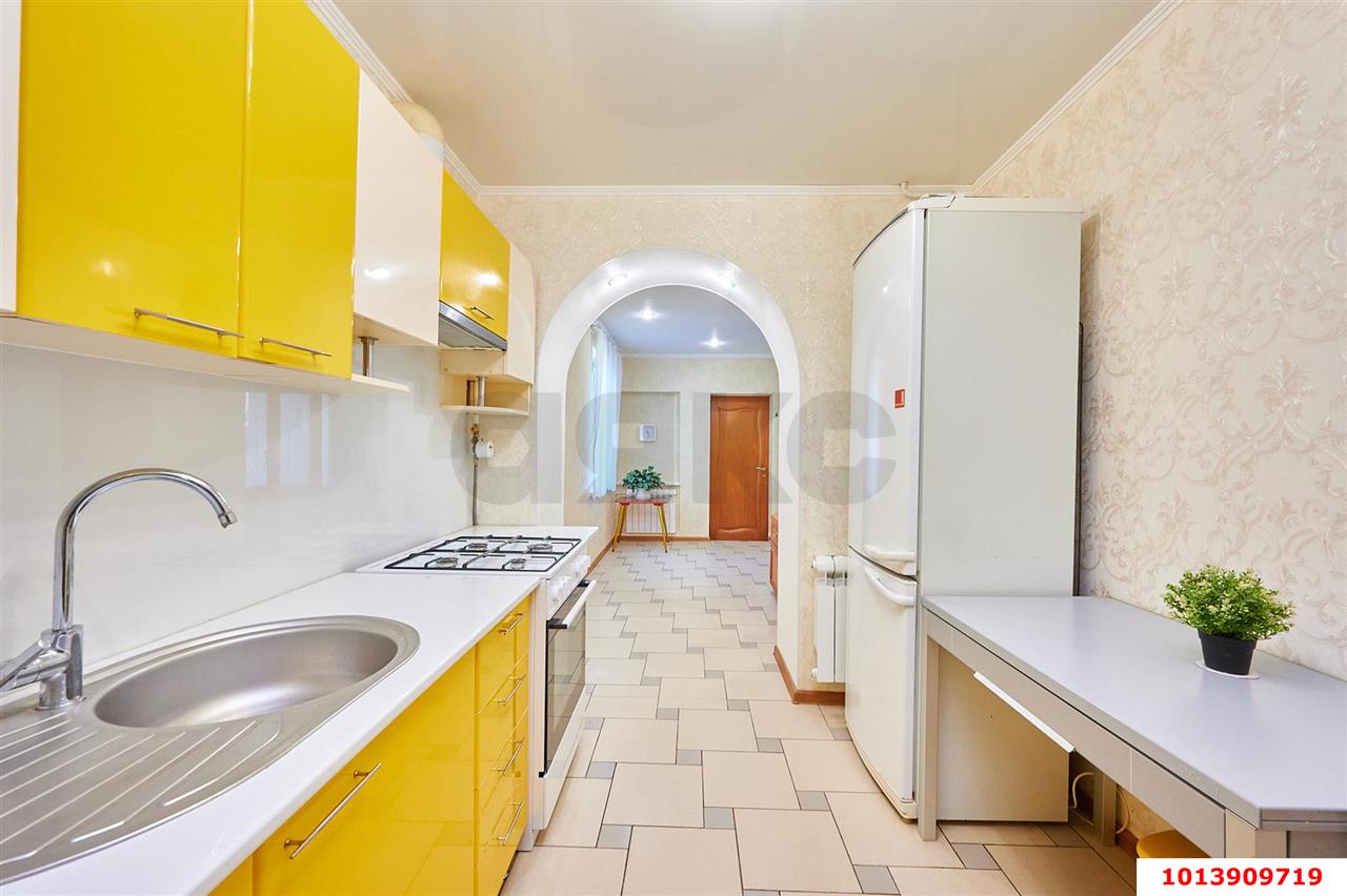 Фото №8: 3-комнатная квартира 80 м² - Берёзовый, Лекраспром, ул. Археолога Веселовского, 25Б