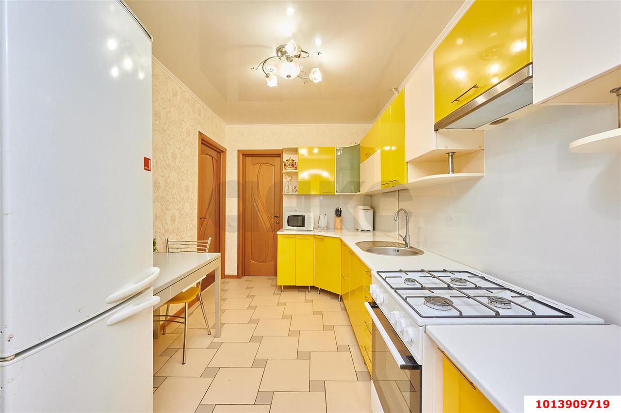 Фото №7: 3-комнатная квартира 80 м² - Берёзовый, Лекраспром, ул. Археолога Веселовского, 25Б