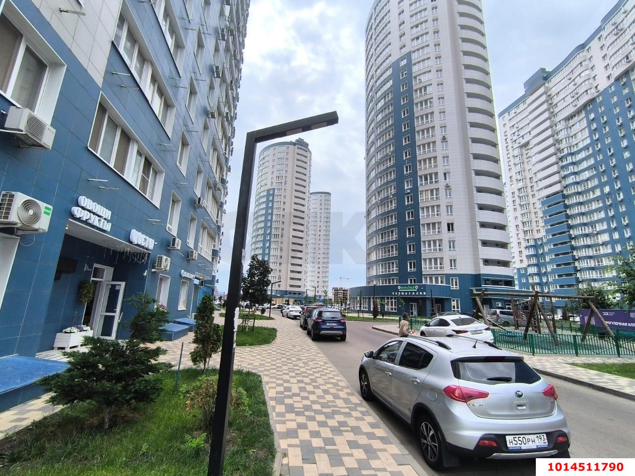 Фото №7: Торговое помещение 40 м² - Краснодар, жилой комплекс Фонтаны, ул. Старокубанская