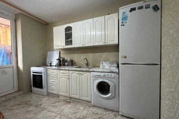 Фото №1: 2-комнатная квартира 58 м² - Краснодар, мкр. Военный городок № 1, ул. имени Калинина, 350/14