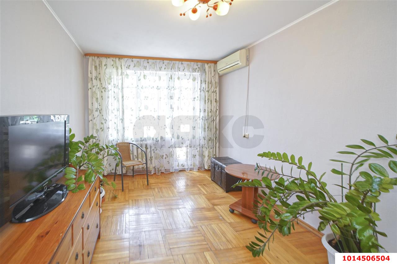 Фото №1: 2-комнатная квартира 43 м² - Краснодар, Хлопчато-бумажный Комбинат, ул. Уральская, 17