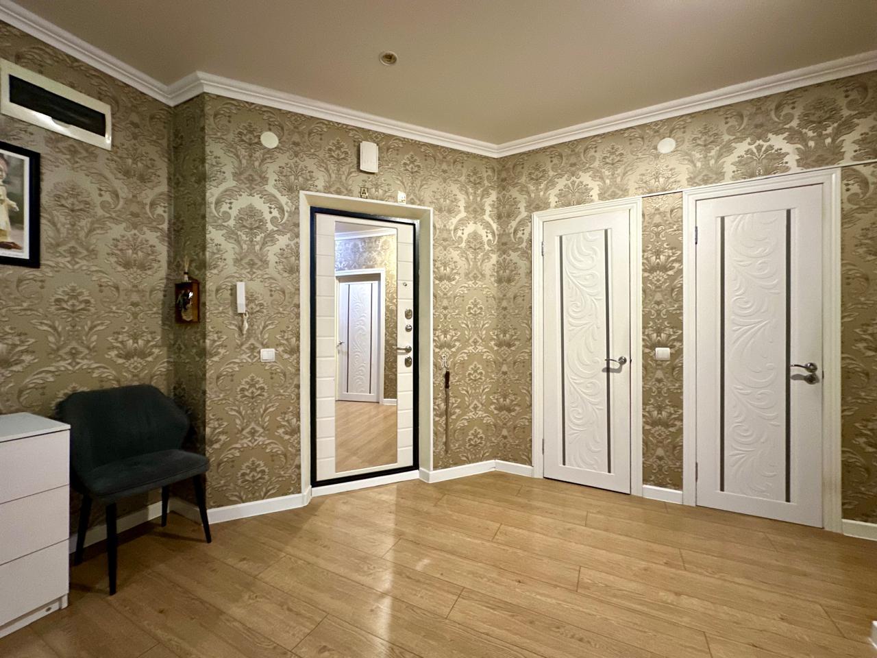 Фото №8: 3-комнатная квартира 122 м² - Краснодар, имени Маршала Жукова, мкр. Прикубанский внутригородской округ, ул. Александра Покрышкина, 4/10