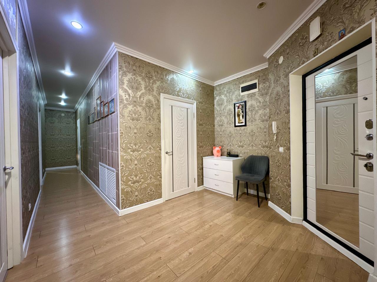 Фото №7: 3-комнатная квартира 122 м² - Краснодар, имени Маршала Жукова, мкр. Прикубанский внутригородской округ, ул. Александра Покрышкина, 4/10