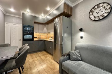 Фото №1: 3-комнатная квартира 122 м² - Краснодар, мкр. имени Маршала Жукова, ул. Александра Покрышкина, 4/10