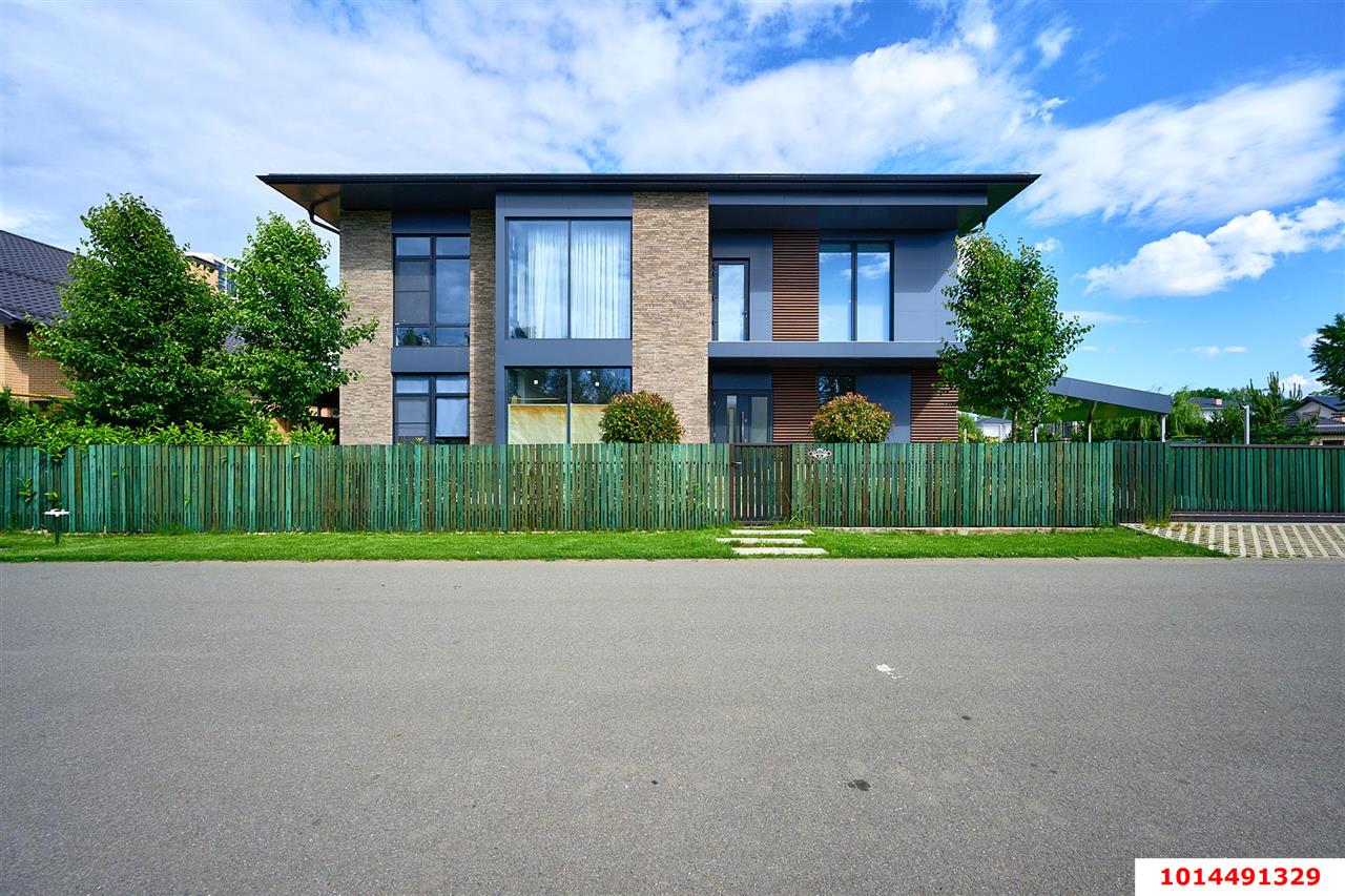 Фото №1: Дом 381 м² + 13 сот. - Козет, КП Зелёный остров, ул. Лесная, 2