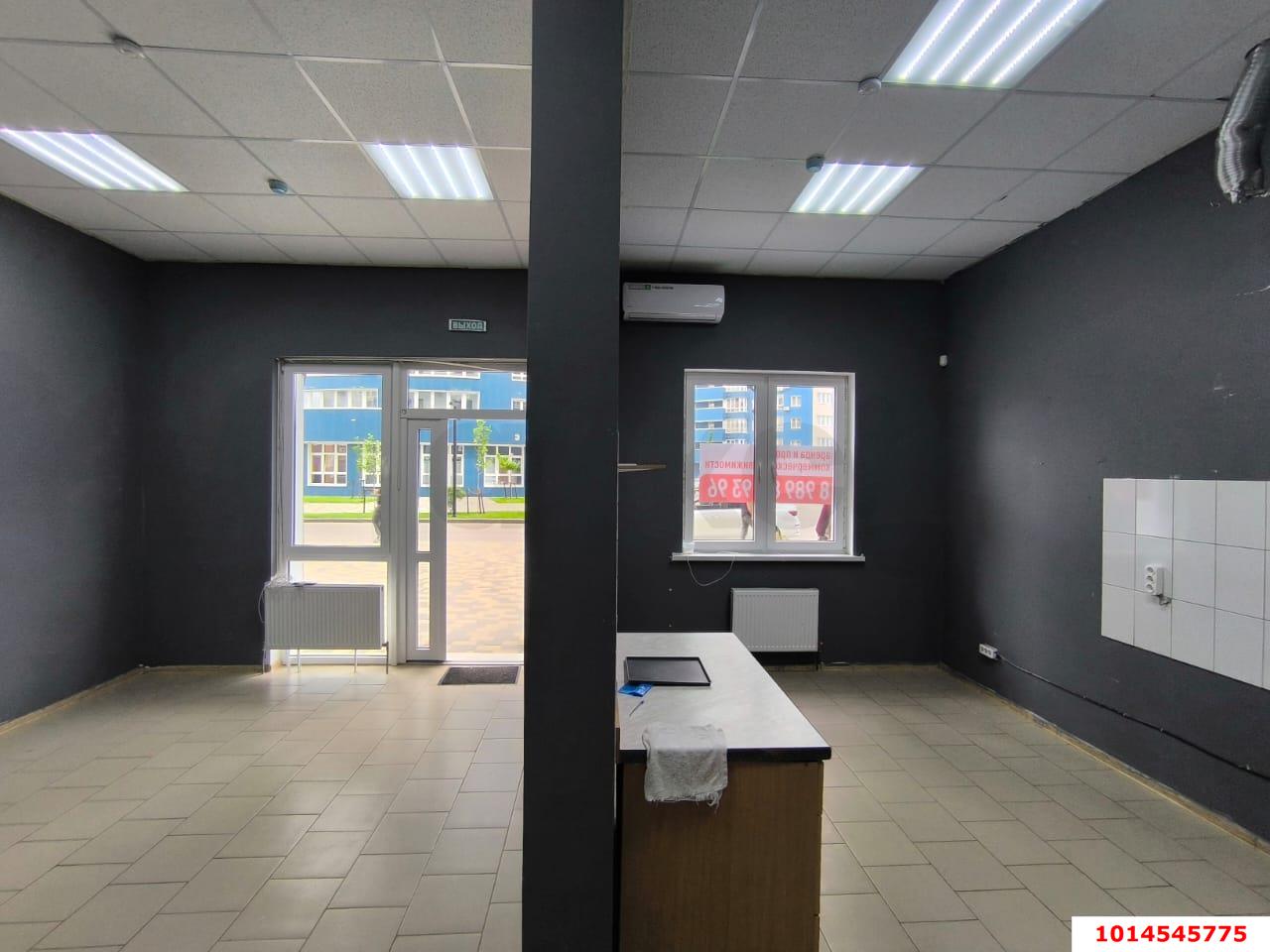 Фото №7: Торговое помещение 50 м² - Краснодар, жилой комплекс Фонтаны, ул. Старокубанская, 2/23к2